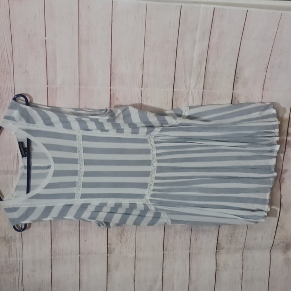 Lane Bryant size 22 blue and white 100% rayon tank top
